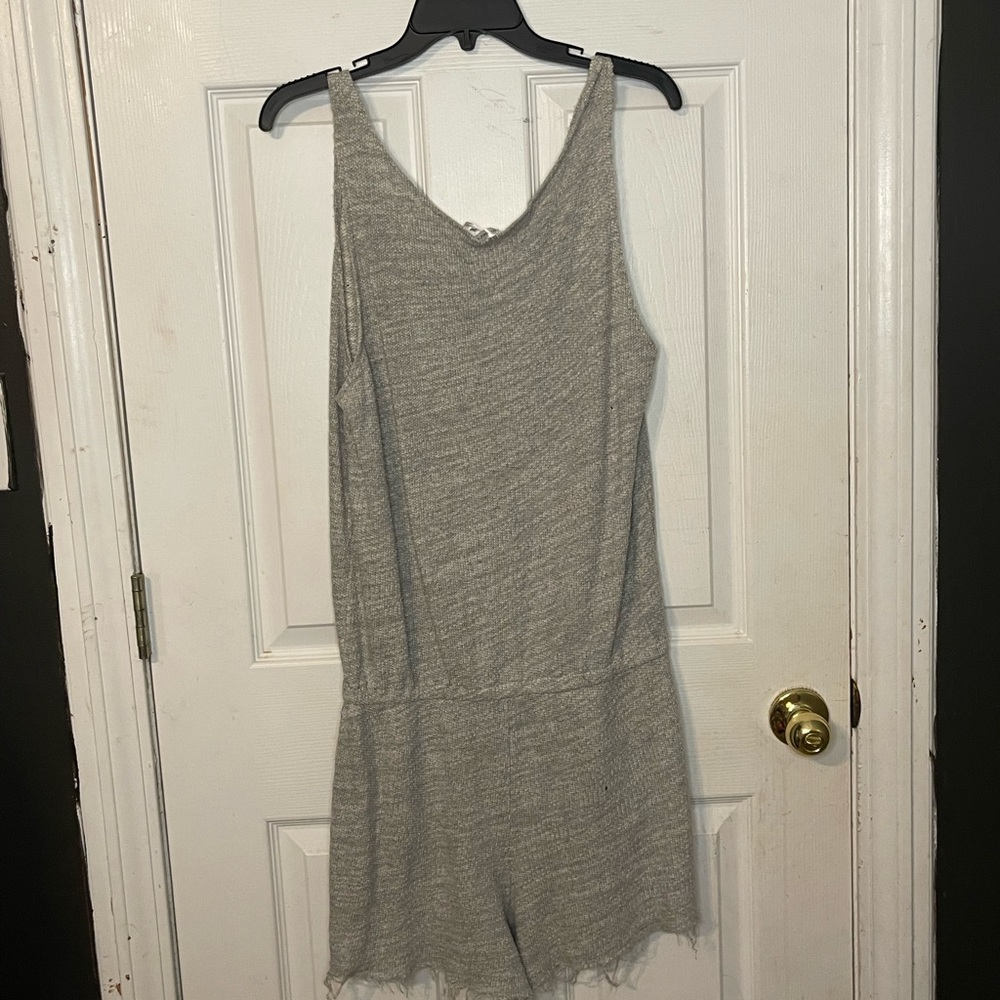 Romper - Picture 2 of 2